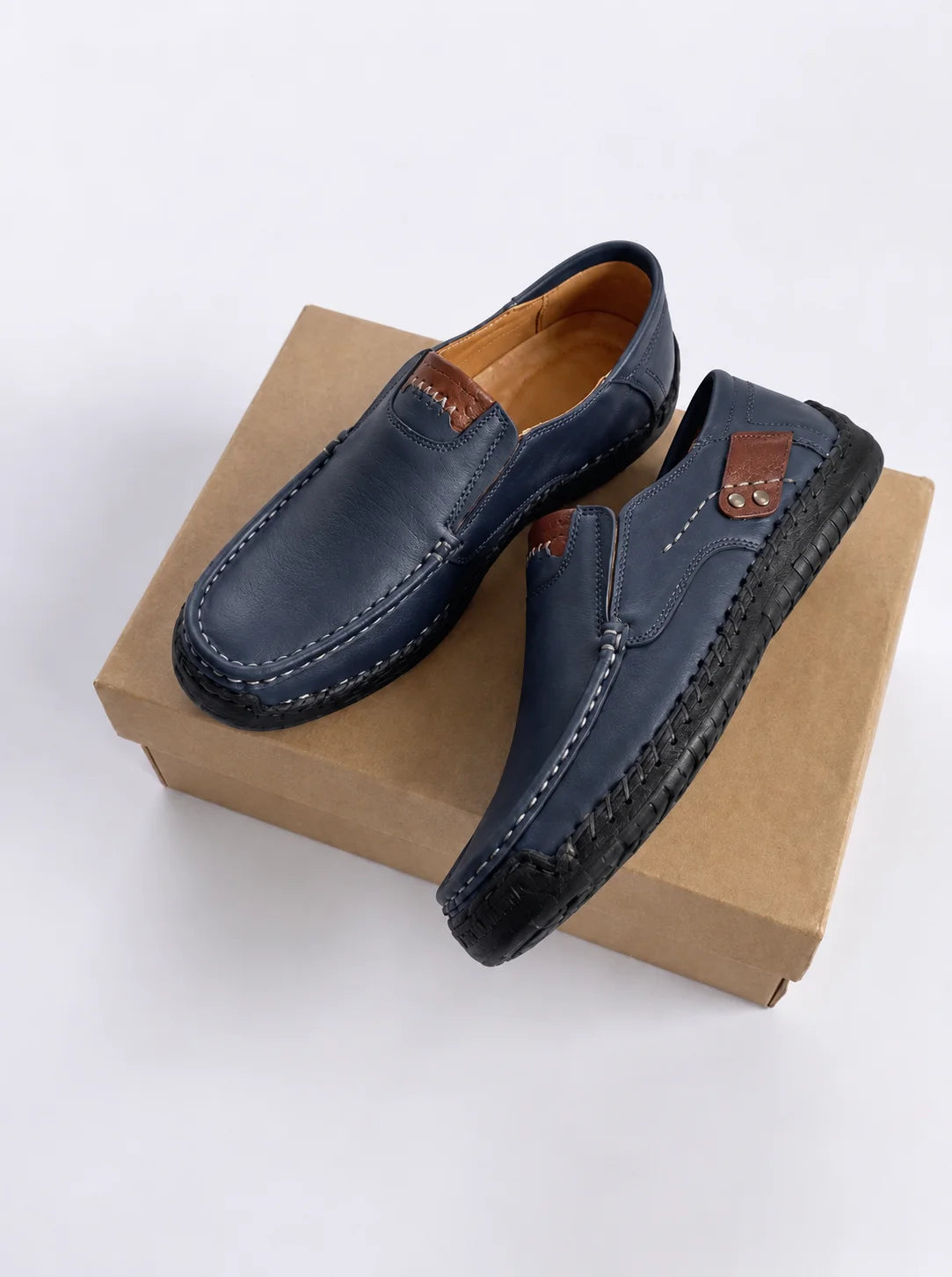 Mocasines negros clásicos para hombre GREKS
